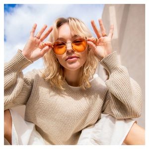 Santorini Rounds Sunglasses in Champagne